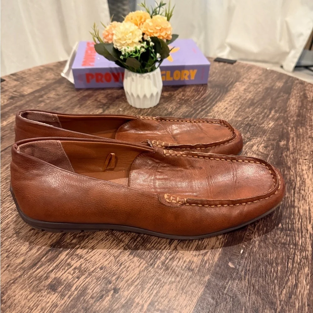 FRYE AND CO Brown Leather Flats‎ Timeless Style